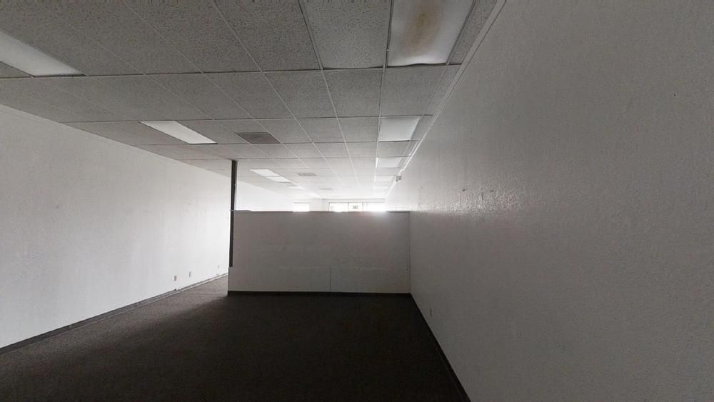 Move-In Ready Retail/Office Storefront @ Downtown Corner: 277 N 5th St, Coalinga, CA 93210